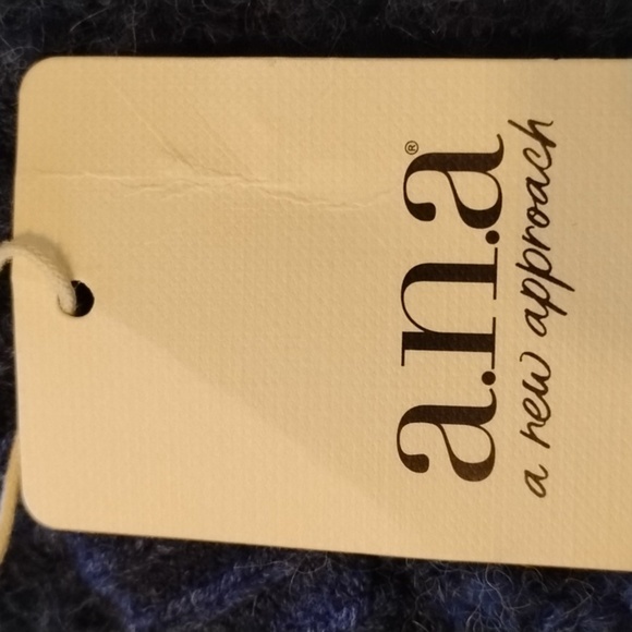 a.n.a. Woman's Indigo Round Neck Sweater, Size: M, NWT - Picture 6 of 11